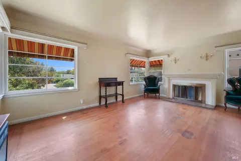 1113 Tuolumne St, Vallejo, CA 94590 photo 3