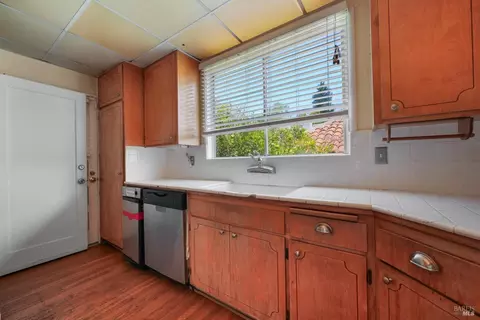 1113 Tuolumne St, Vallejo, CA 94590 photo 9