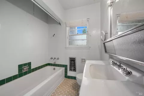1113 Tuolumne St, Vallejo, CA 94590 photo 18