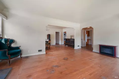 1113 Tuolumne St, Vallejo, CA 94590 photo 5