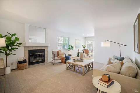 9269 Piccadilly Cir, Windsor, CA 95492 photo 7
