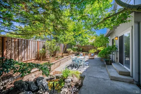 9269 Piccadilly Cir, Windsor, CA 95492 photo 33