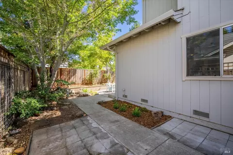 9269 Piccadilly Cir, Windsor, CA 95492 photo 37