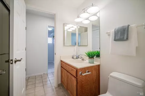 9269 Piccadilly Cir, Windsor, CA 95492 photo 20
