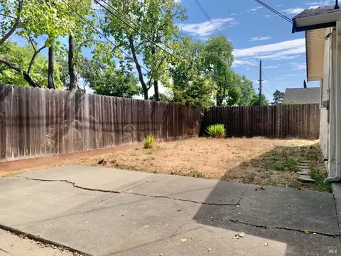 1012 Breton Dr, Fairfield, CA 94533 photo 8