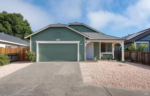 2373 Lemur St, Santa Rosa, CA 95401