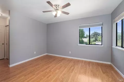 341 Dumbarton Dr, Vacaville, CA 95687 photo 34