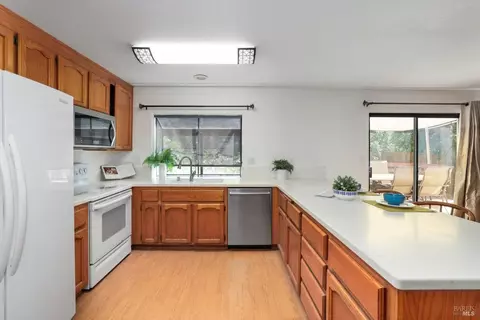 341 Dumbarton Dr, Vacaville, CA 95687 photo 24