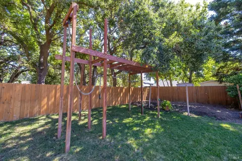 341 Dumbarton Dr, Vacaville, CA 95687 photo 51