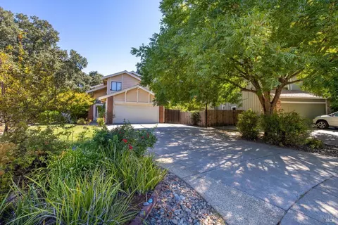 341 Dumbarton Dr, Vacaville, CA 95687