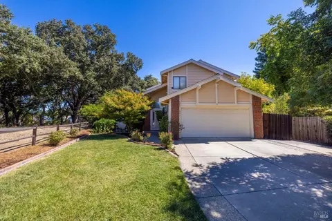 341 Dumbarton Dr, Vacaville, CA 95687 photo 5