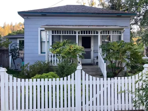 1521 Cedar St, Calistoga, CA 94515