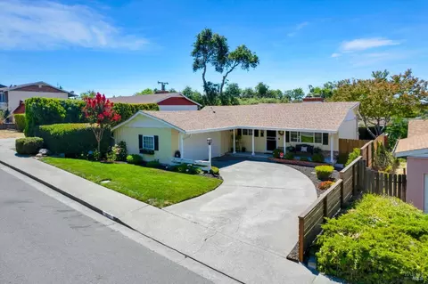 651 Lockwood Dr, Vallejo, CA 94591