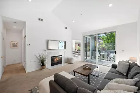 875 Tamalpais Ave, Novato, CA 94947