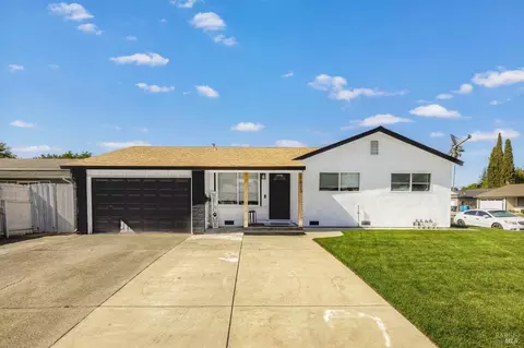 1613 Amapola St, Vacaville, CA 95687