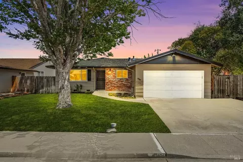 308 Tulip St, Fairfield, CA 94533