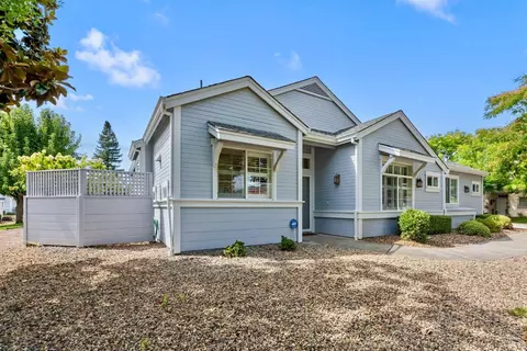 6488 Pine Valley Dr, Santa Rosa, CA 95409