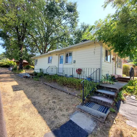 405 W Mendocino Ave, Willits, CA 95490 photo 2