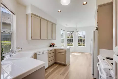 855 Ella Fitzgerald Ct, Windsor, CA 95492 photo 12