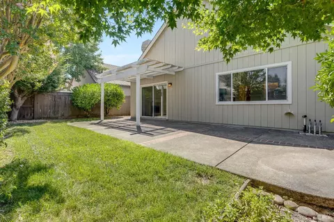 855 Ella Fitzgerald Ct, Windsor, CA 95492 photo 25