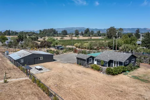 21707 Bonness Rd, Sonoma, CA 95476 photo 3
