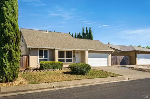 553 Berkeley Way, Fairfield, CA 94533 photo 3