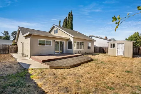 553 Berkeley Way, Fairfield, CA 94533 photo 26