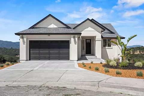 2408 Celestin Ct, Ukiah, CA 95482