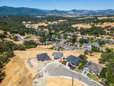 View/Area - 2408 Celestin Ct, Ukiah, CA 95482 photo 3 of 4