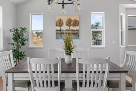 Dining - 2408 Celestin Ct, Ukiah, CA 95482 photo 4 of 4