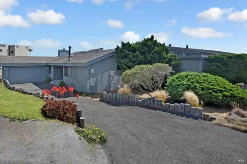 21562 Heron Dr, Bodega Bay, CA 94923 photo 3