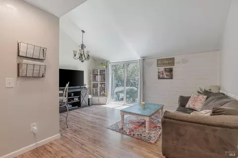 236 Courtyards E, Windsor, CA 95492 photo 6