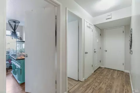 236 Courtyards E, Windsor, CA 95492 photo 4