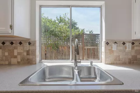 900 Ginkgo Pl, Windsor, CA 95492 photo 16