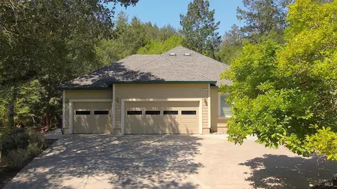 779 Brush Creek Ln, Santa Rosa, CA 95404