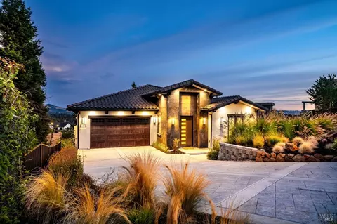 3624 Incantare Ct, Santa Rosa, CA 95404