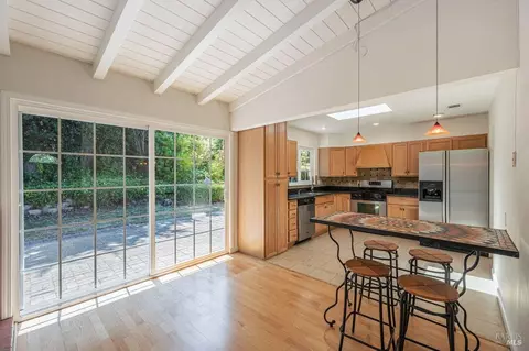 445 Sunset Pkwy, Novato, CA 94947 photo 9