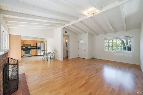 445 Sunset Pkwy, Novato, CA 94947 photo 4