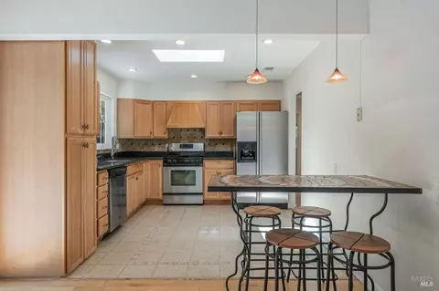 445 Sunset Pkwy, Novato, CA 94947 photo 8