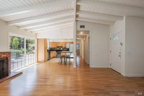 445 Sunset Pkwy, Novato, CA 94947 photo 5