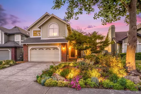 109 Creek Way, Santa Rosa, CA 95403