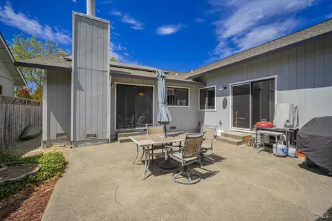 9424 Jessica Dr, Windsor, CA 95492 photo 32