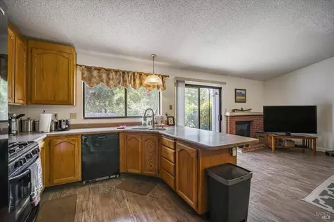 9424 Jessica Dr, Windsor, CA 95492 photo 14