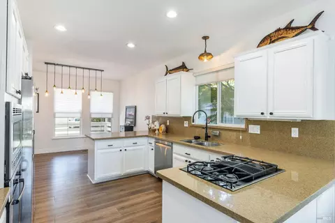 8 Nicholas Ct, Napa, CA 94558 photo 7