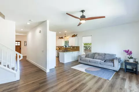 8 Nicholas Ct, Napa, CA 94558 photo 13