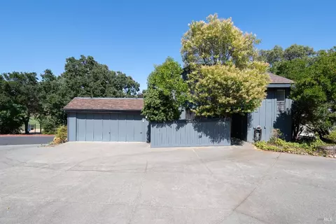 65 Windstone Dr, San Rafael, CA 94903