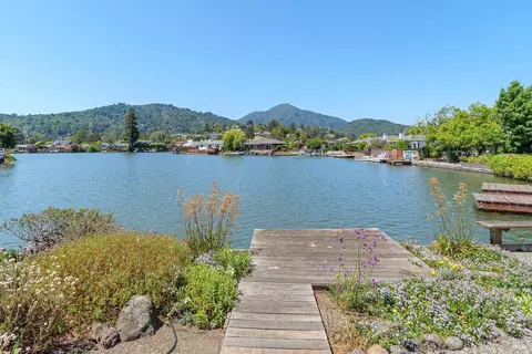 32 Tamal Vista Blvd, Corte Madera, CA 94925