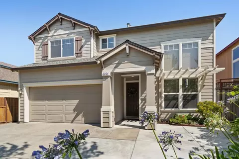 3221 Tupelo Ave, Santa Rosa, CA 95407