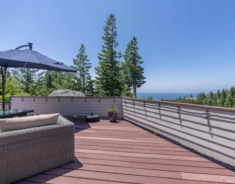 45310 Sequoia Rd, Gualala, CA 95445