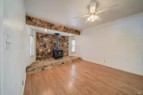 1091 Hawk Ln, Fairfield, CA 94533 photo 17